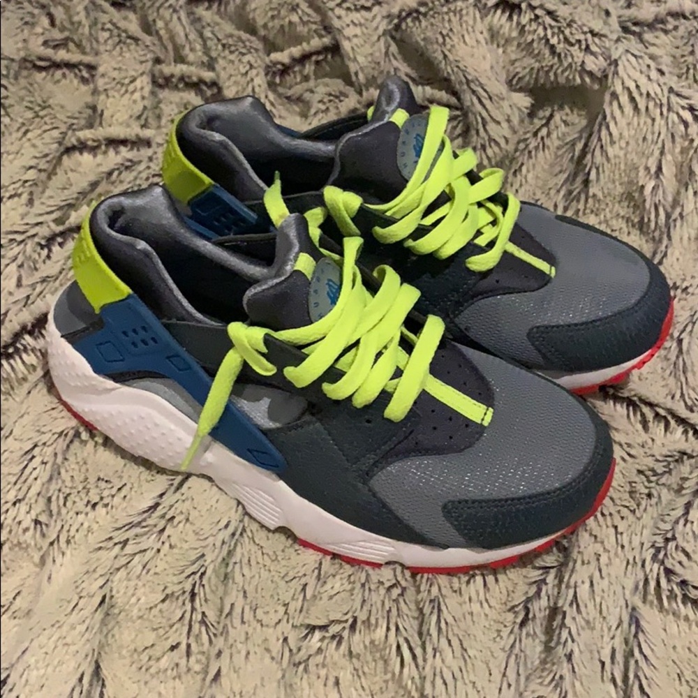 Nike huarache sneakers